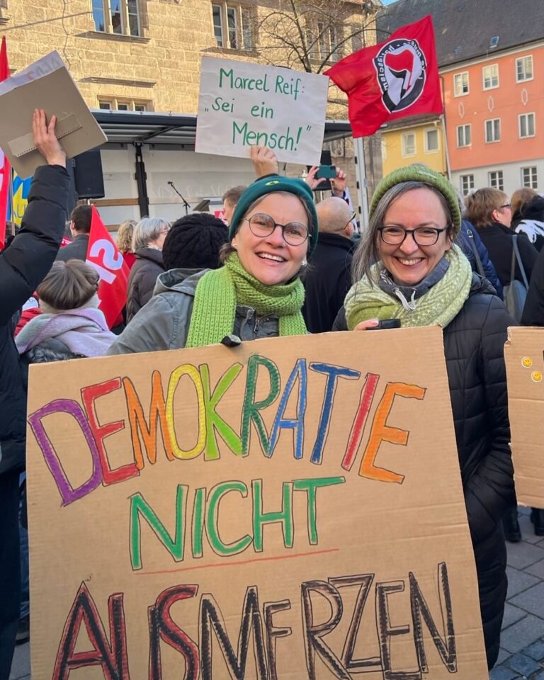 Demokratie nicht Ausmerzen